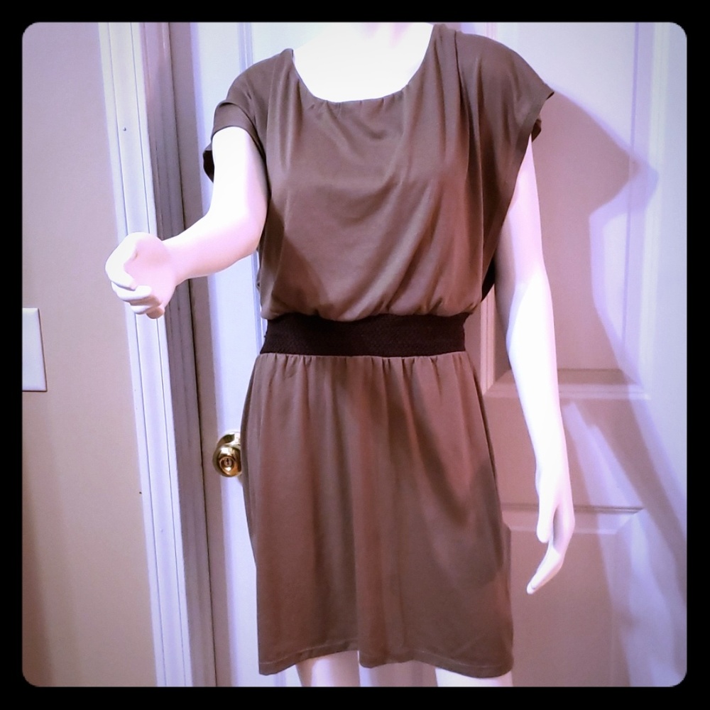 XL brown belt waisted flowy dress